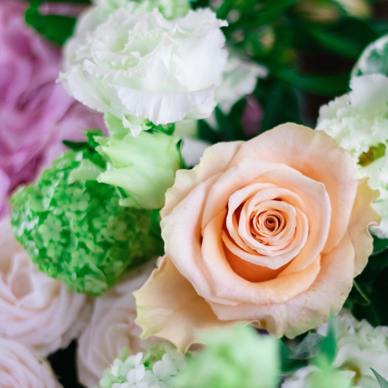 Букет с гортензией, пионами, маттиолой и розой 0264