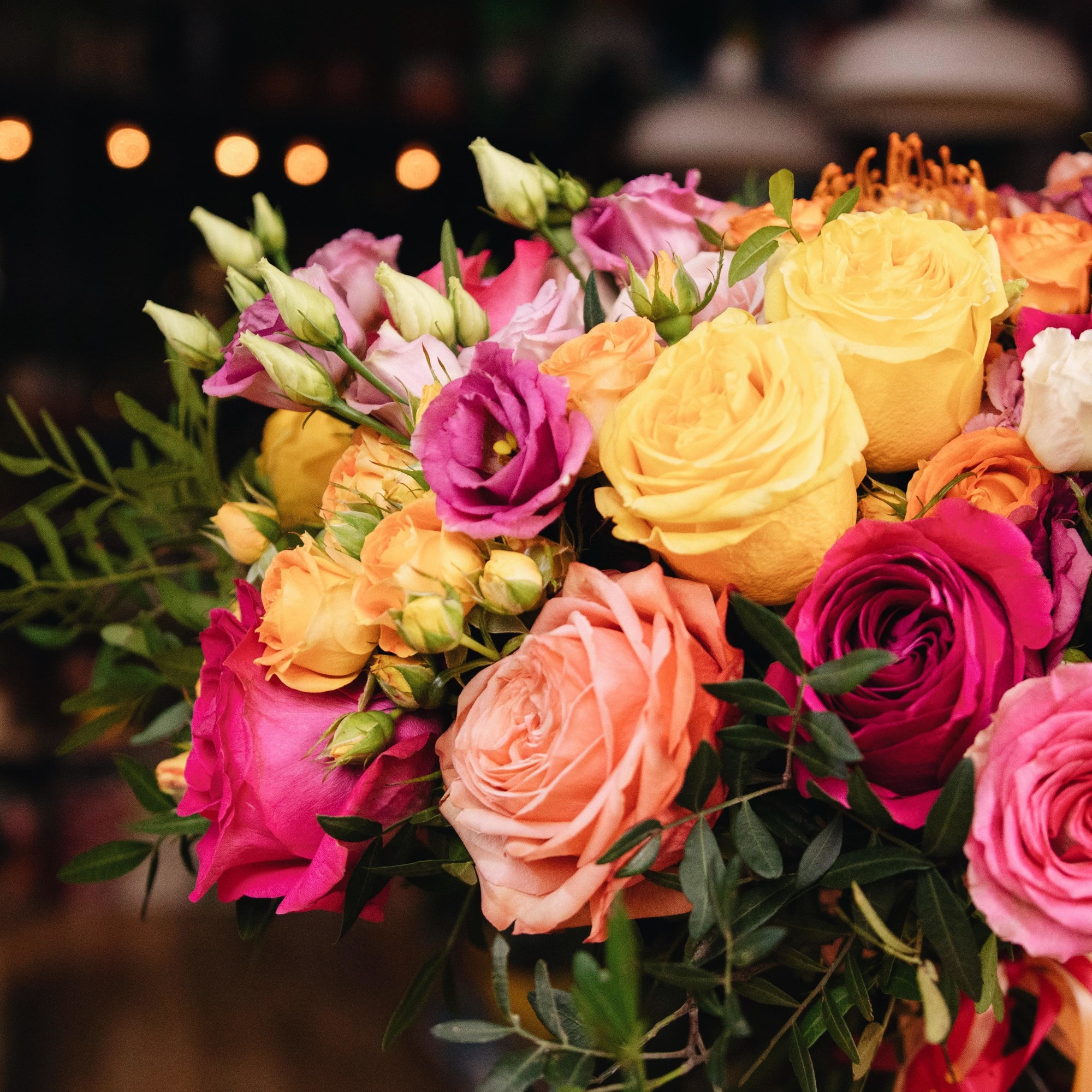 Букет с розой, нутаном и эустомой 0314