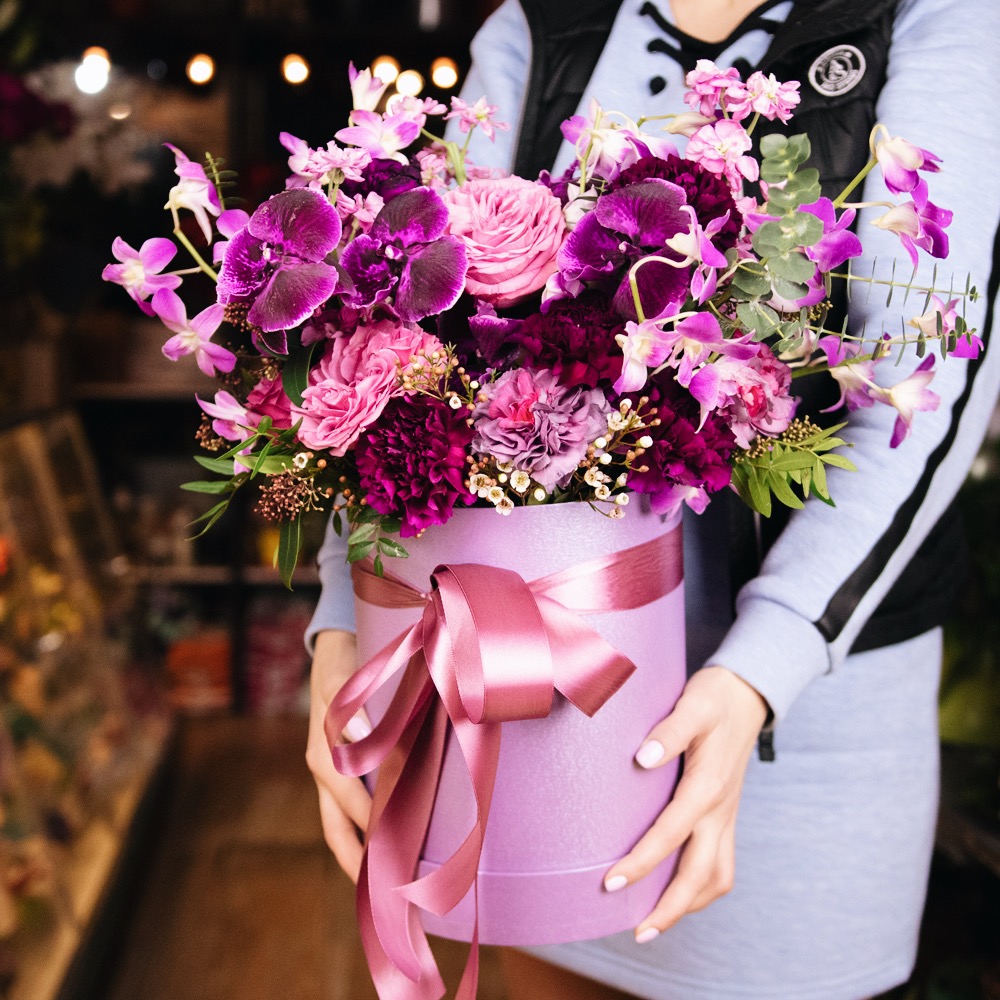 Коробка с орхидеей и розой 0328