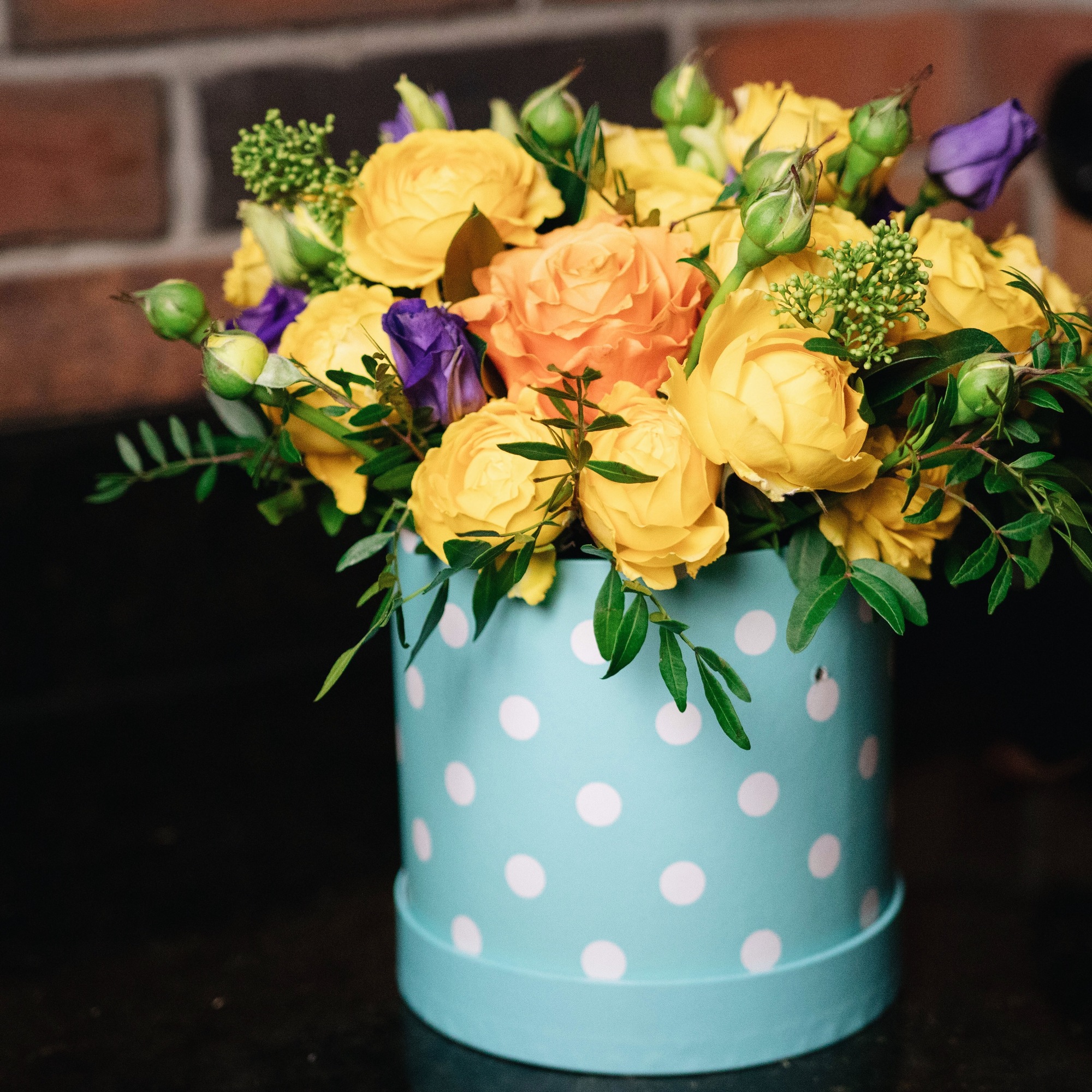 Коробка с розой и эустомой 0335