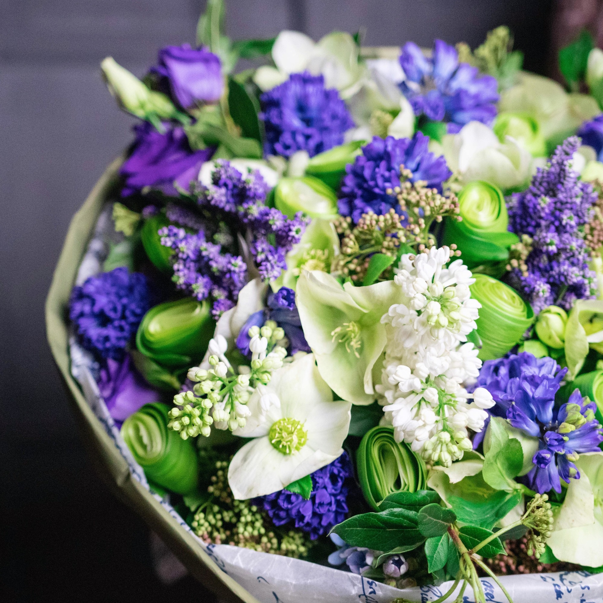 Букет с гиацинтом, сиренью и вероникой 0348