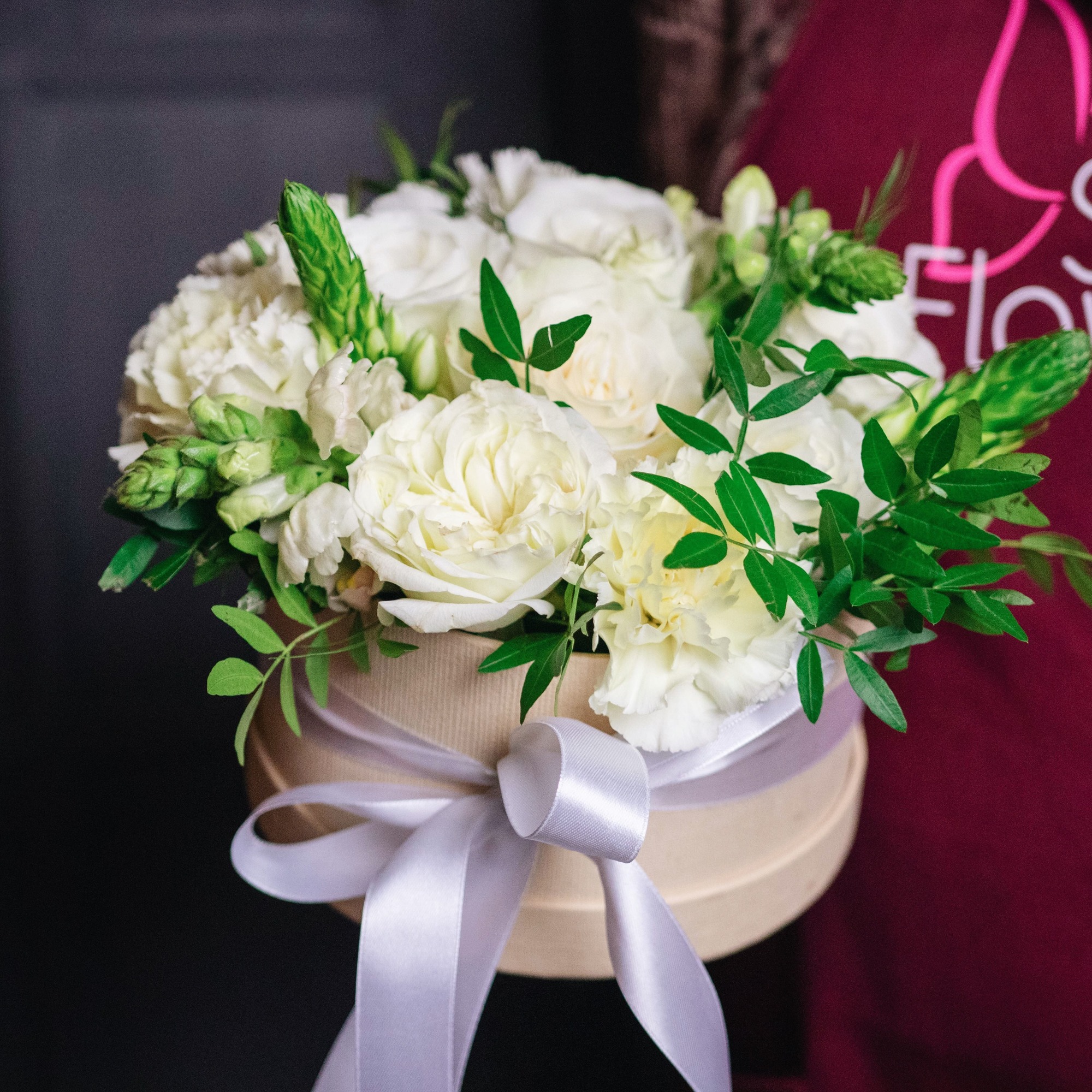 Коробка с розой, орнитогалумом и львиным зевом 0352