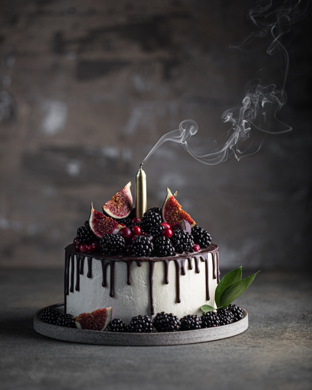 Recording of the online masterclass «Artificial lighting: how to master it?»