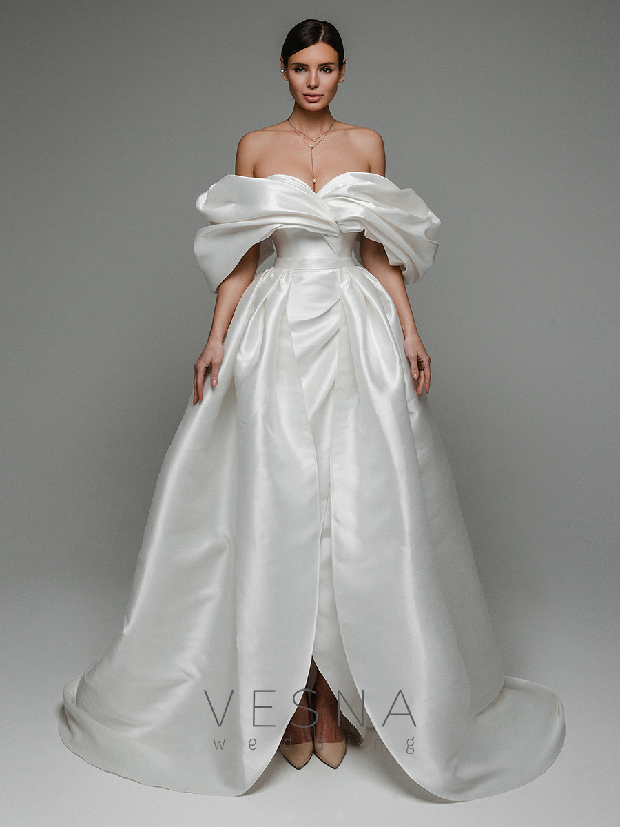 Свадебное платье Рафаэль вайт + шлейф