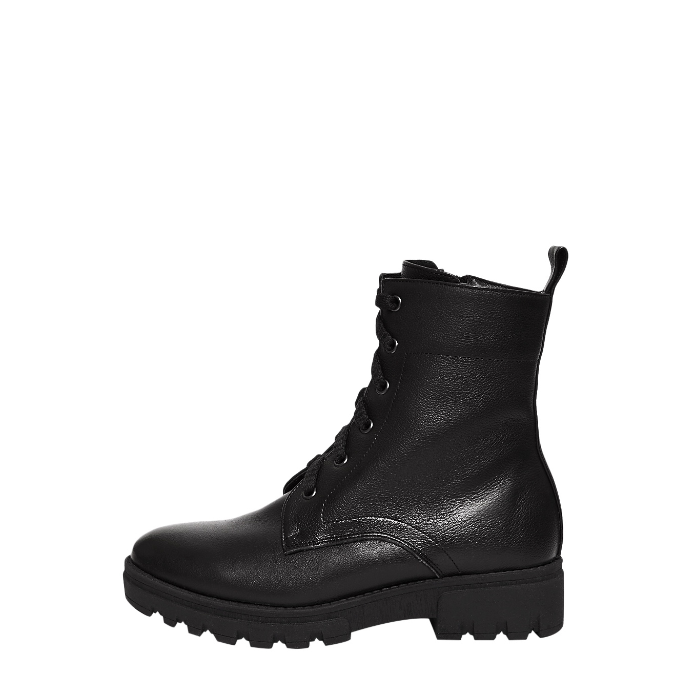 Turf boot