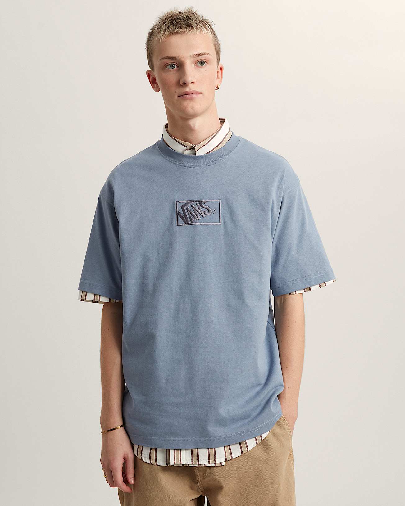 ФУТБОЛКА МУЖ. BLOCKED BOX LOOSE SS GLACIAL SLATE