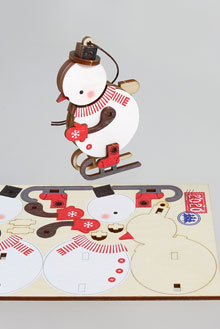 СНЕГОВИК НА КОНЬКАХ