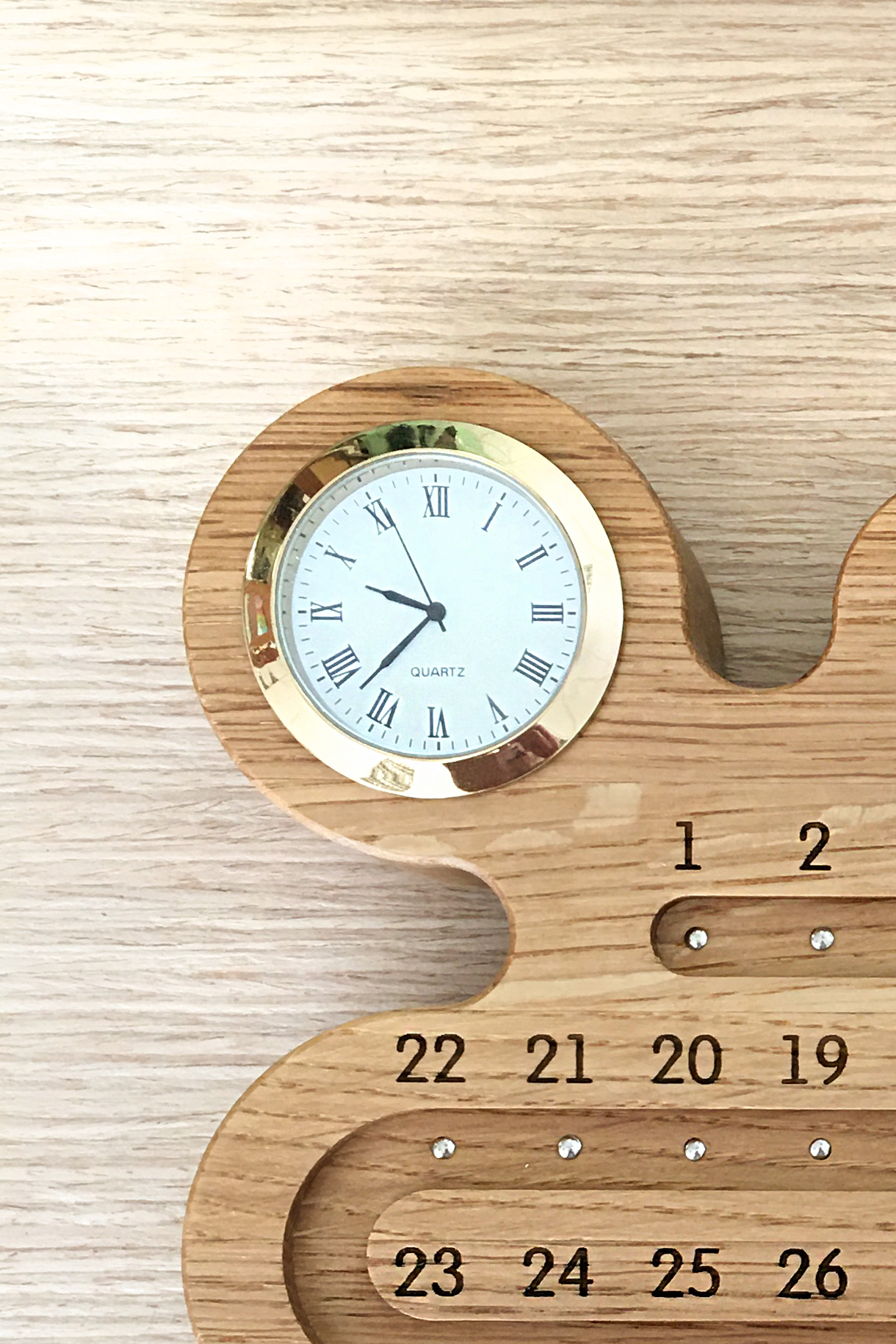 ВЕЧНЫЙ КАЛЕНДАРЬ С ЧАСАМИ МАГНИТНЫЙ