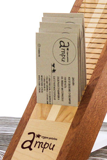 ВИЗИТНИЦА ИЗ РАЗЛИЧНЫХ ПОРОД ДЕРЕВА