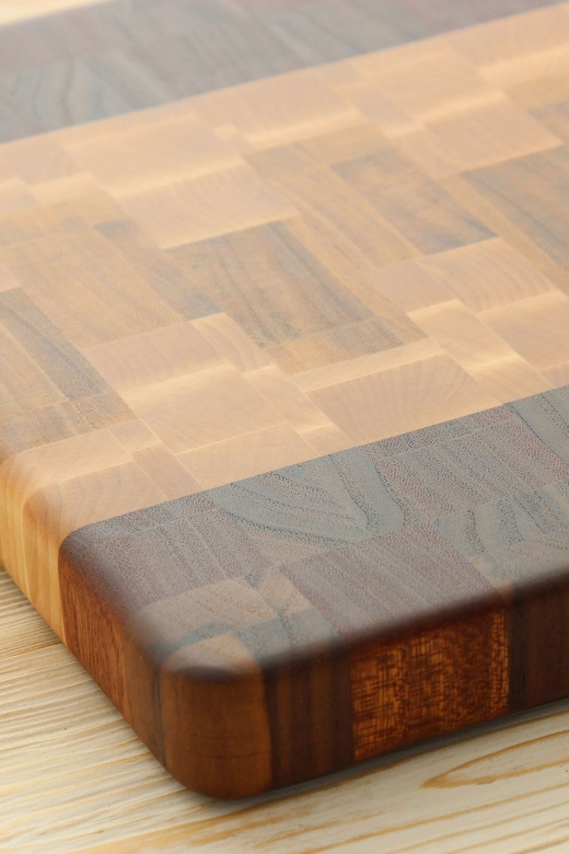 ДОСКА РАЗДЕЛОЧНАЯ ТОРЦЕВАЯ 24 х 30 см