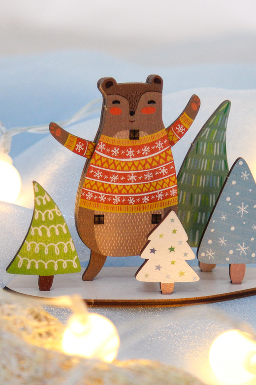 МЕДВЕДЬ В ЛЕСУ