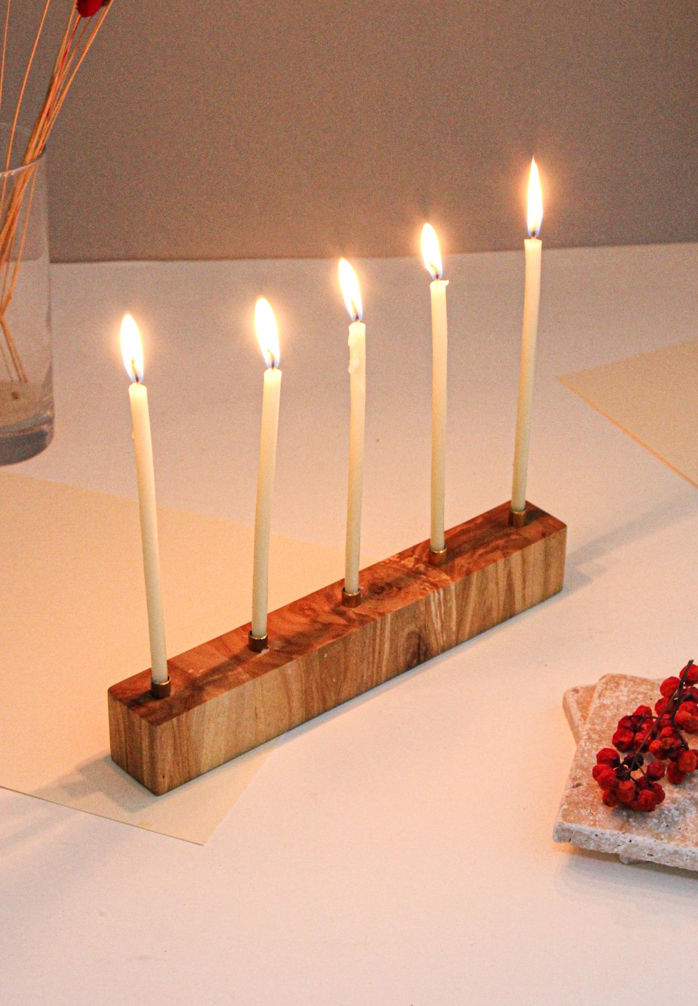 ПОДСВЕЧНИК ДЛЯ ПЯТИ СВЕЧЕЙ