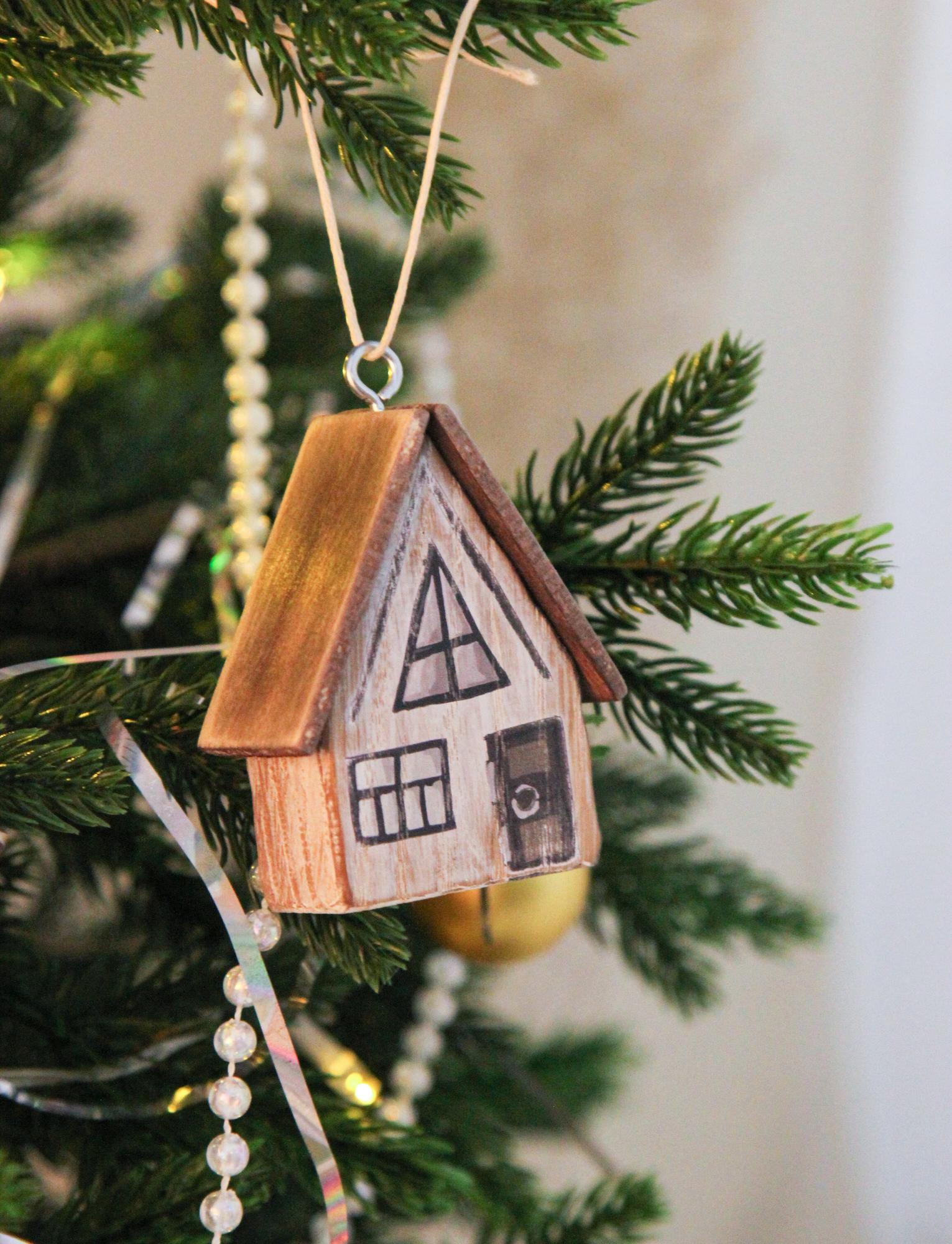 ЁЛОЧНАЯ ИГРУШКА "ДОМИК С ОКОШКАМИ" В АССОРТИМЕНТЕ