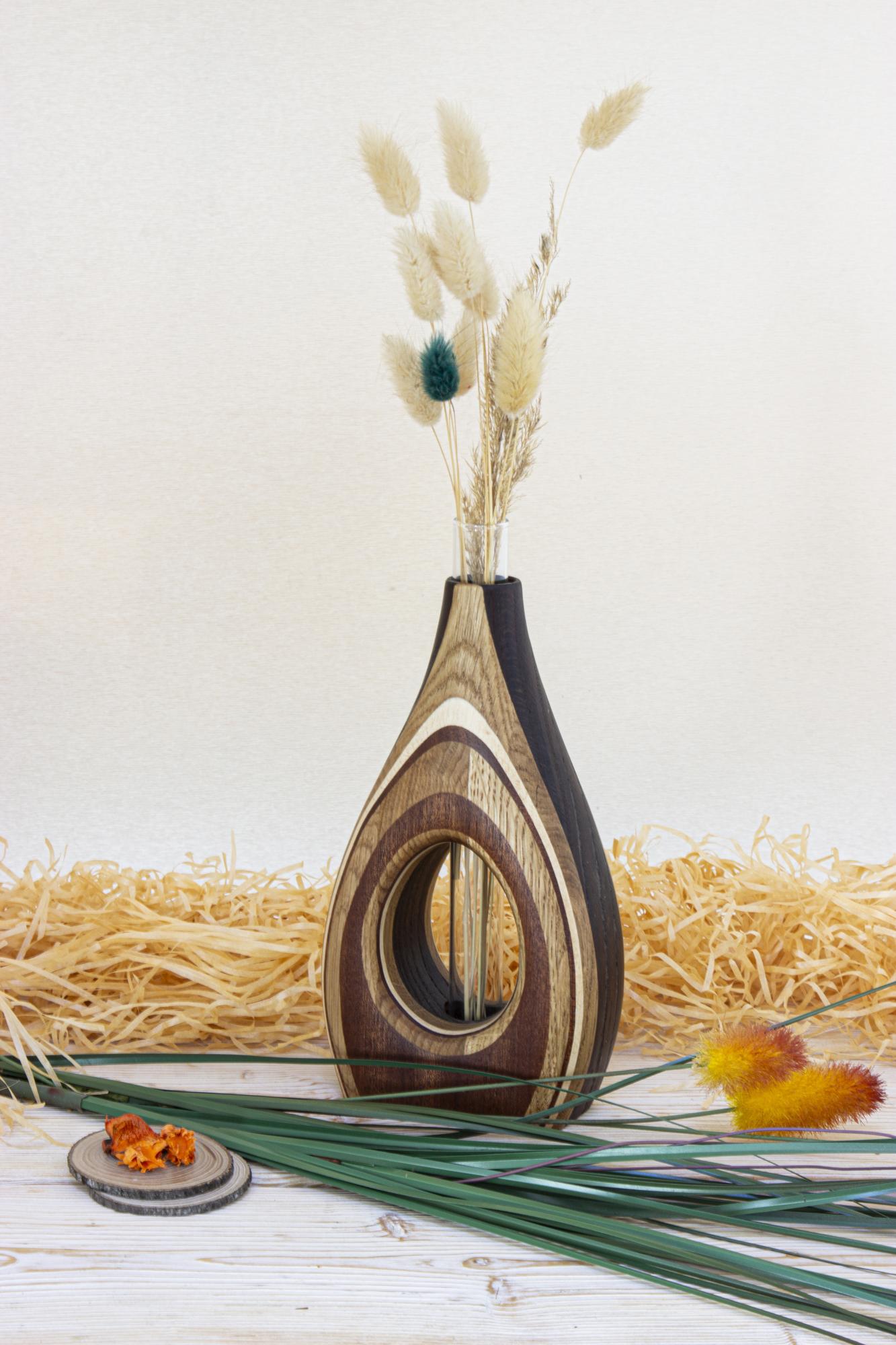 ВАЗА С КОЛБОЙ "СОЛО"