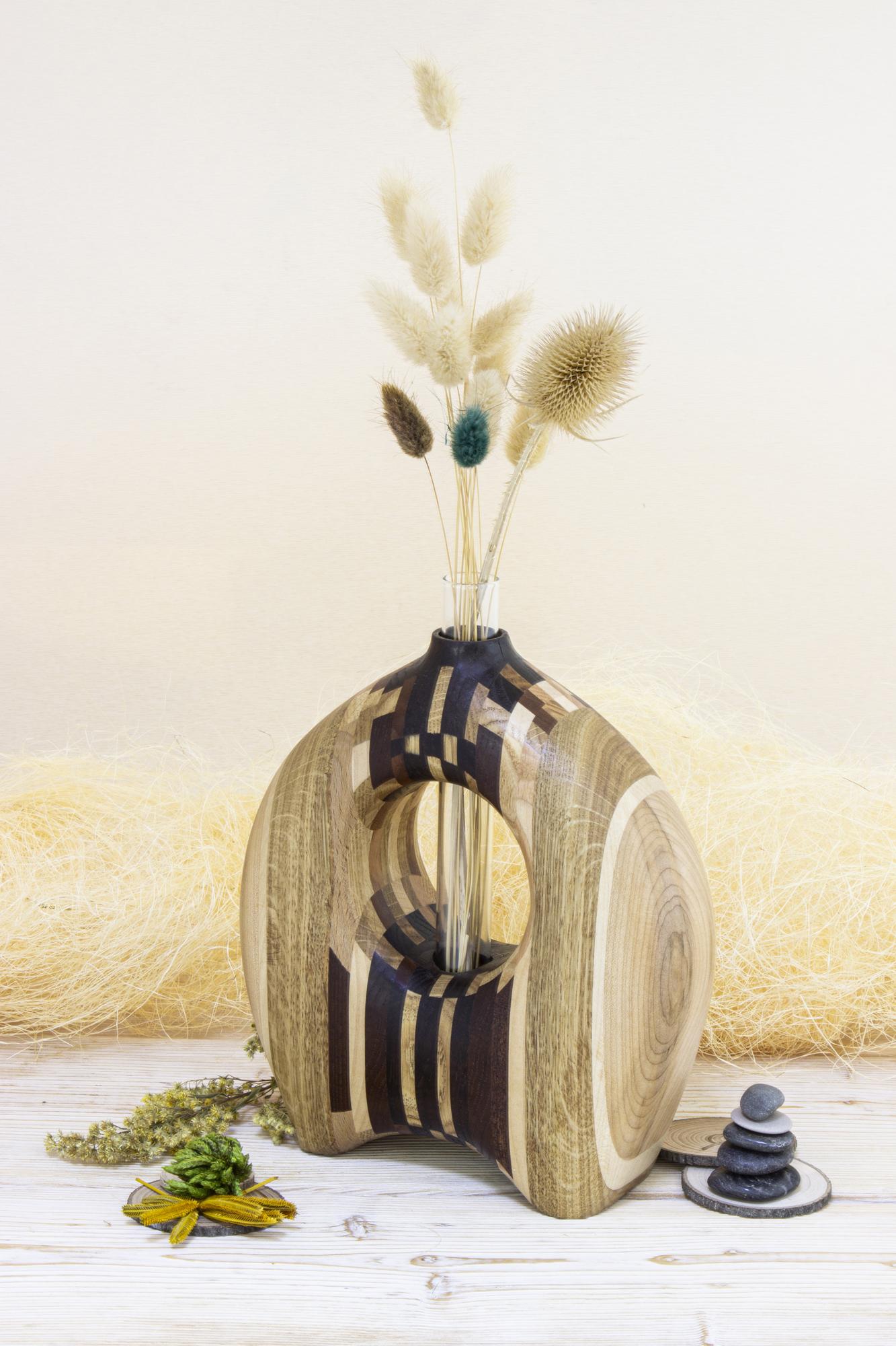 ВАЗА С КОЛБОЙ "ЗВЕЗДОПАД"