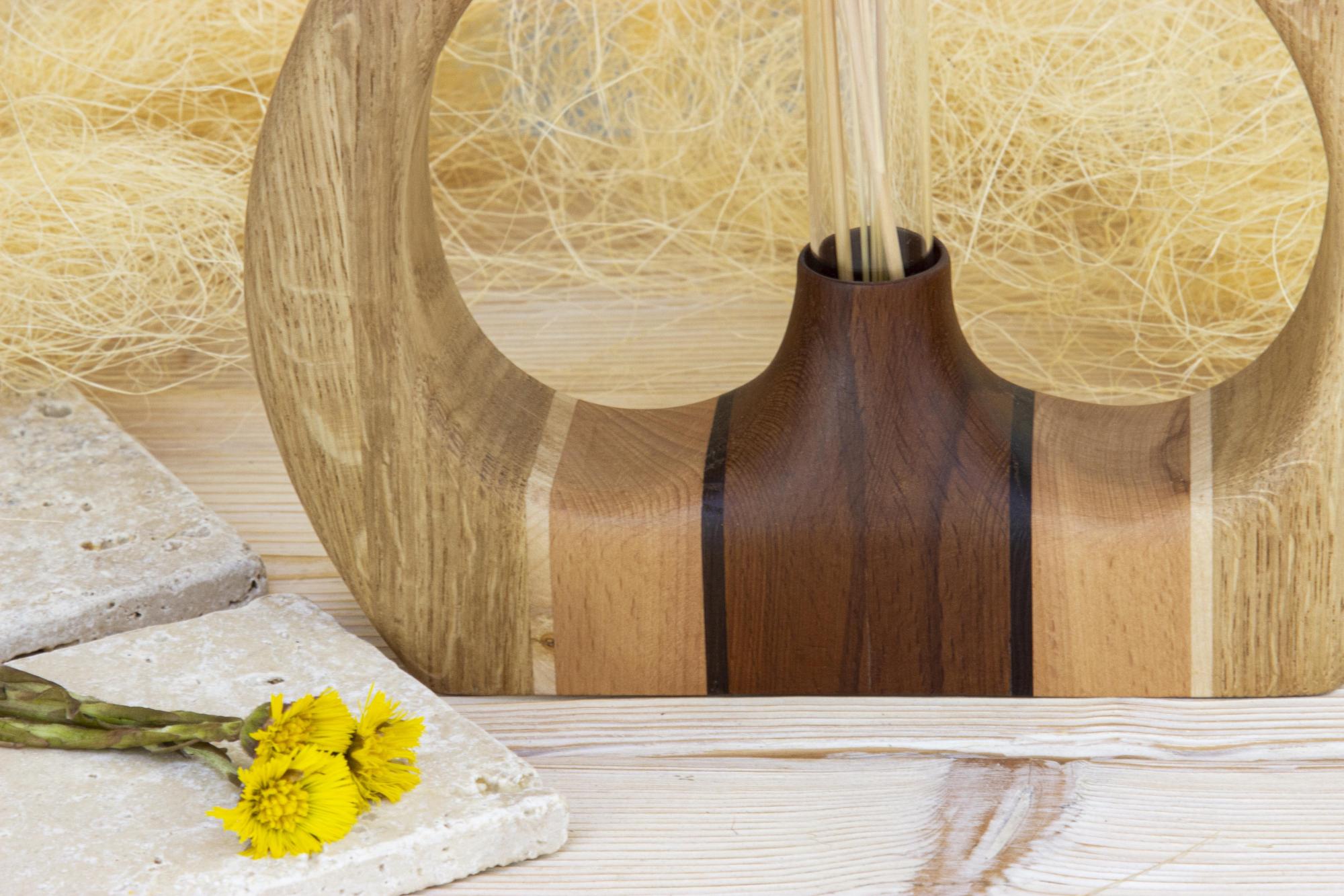 ВАЗА С КОЛБОЙ "МУЗА"