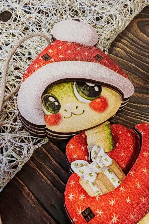 ЗМЕЯ В ШАПКЕ