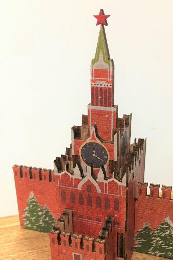 СПАССКАЯ БАШНЯ