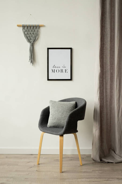 Серое макраме