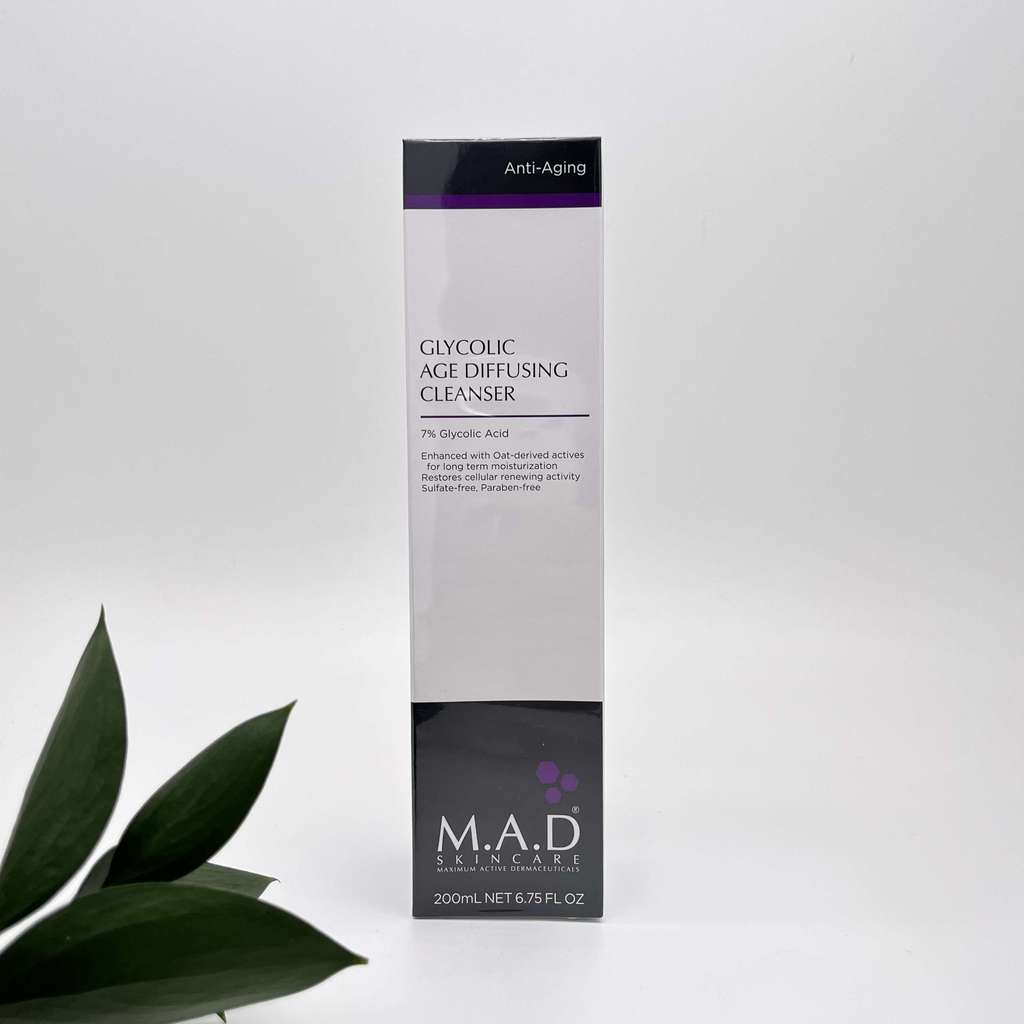 M.A.D SKINCARE Glycolic AGE Diffusing Cleanser - Очищающий гель с 7% гликолевой кислотой предотвращающий старение кожи 200мл