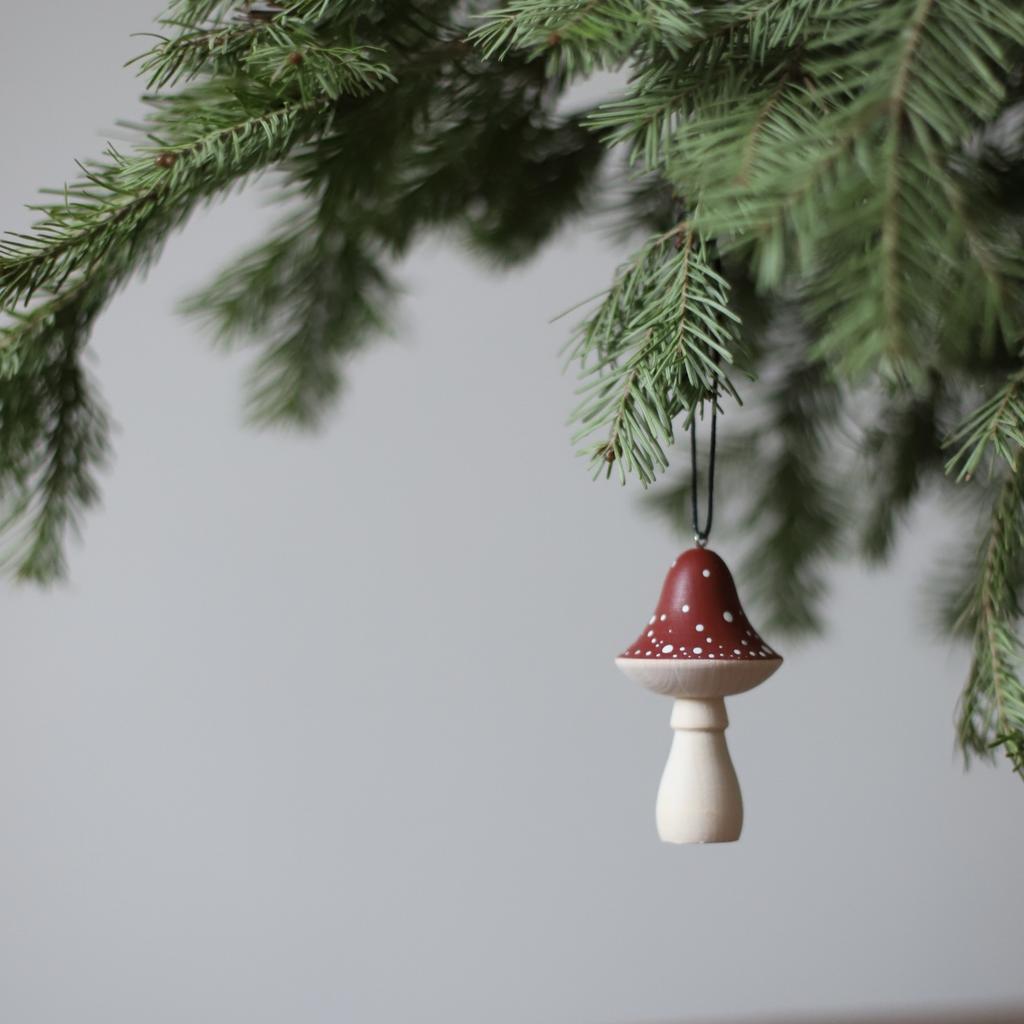 Грибочек, елочная игрушка