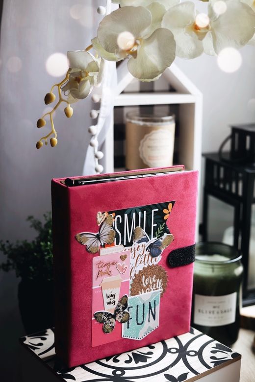 Планнер с черными страницами и подарочным наполнением