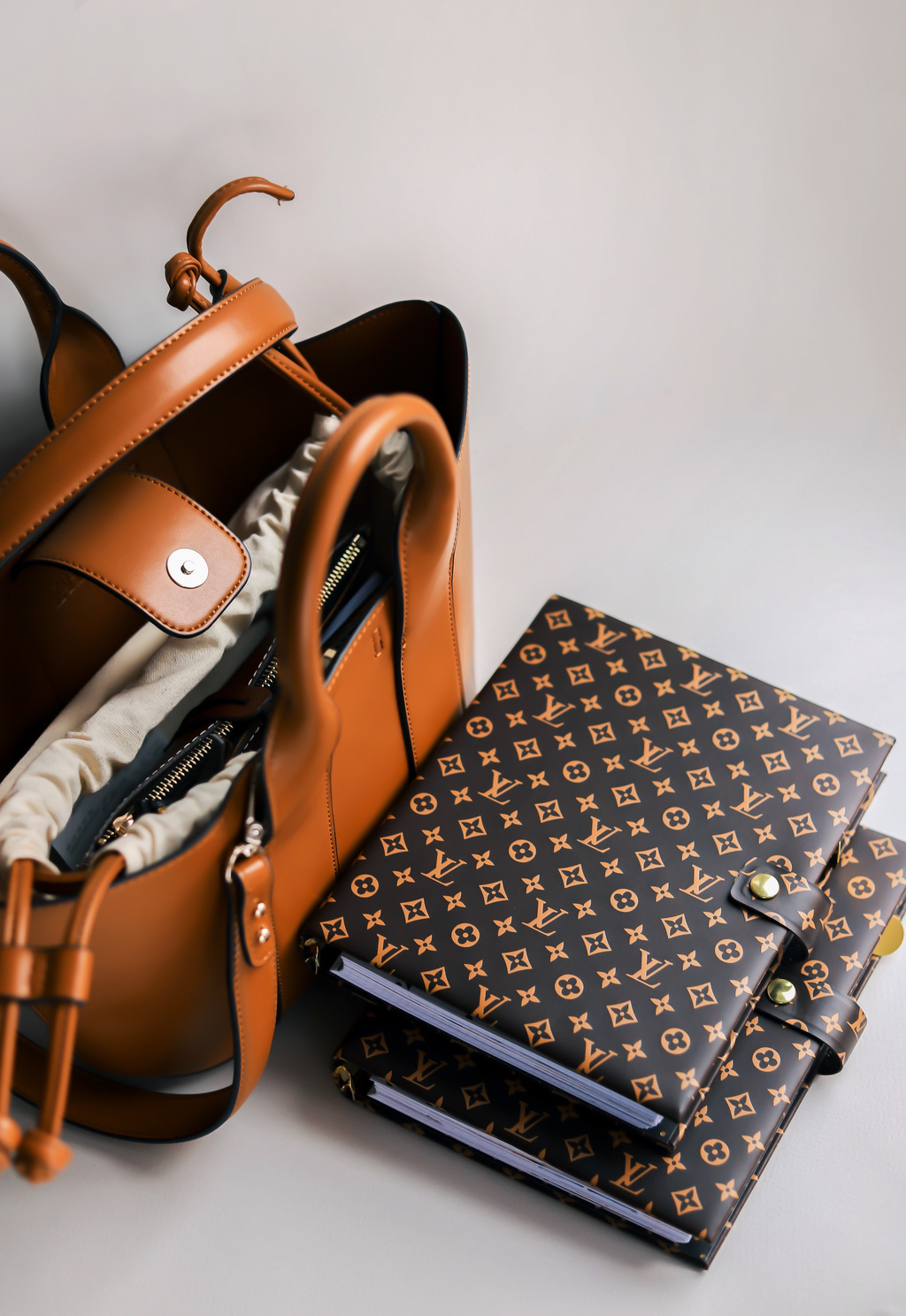 Планнер с принтом  Louis Vuitton и страницами My happy year planner