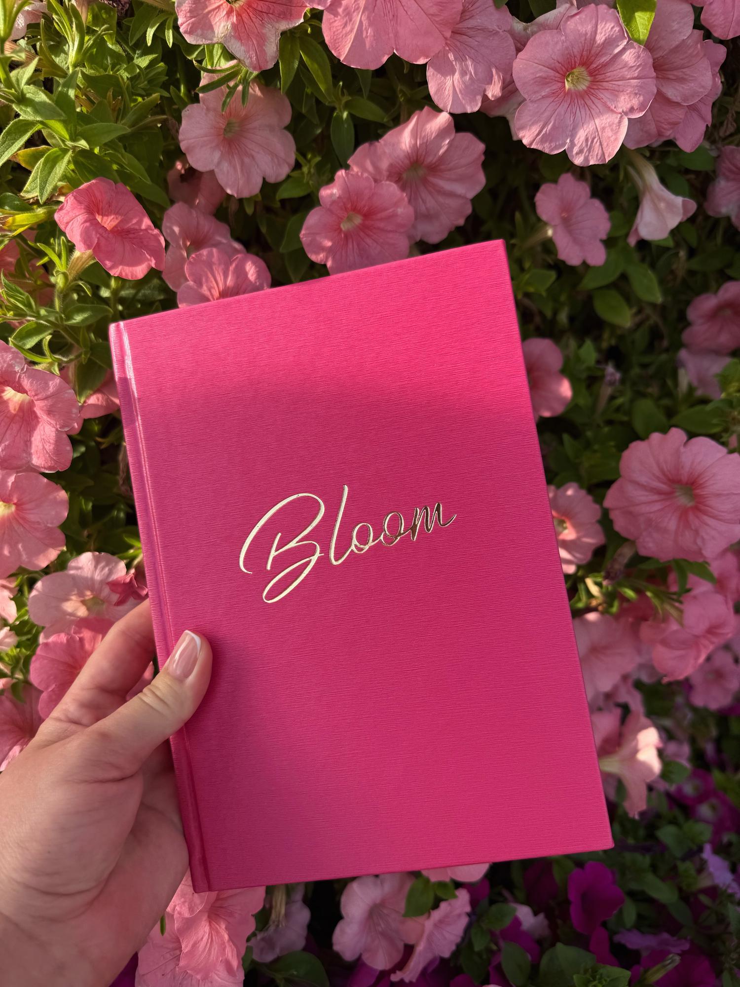 Ежедневник недатированный на год Bloom