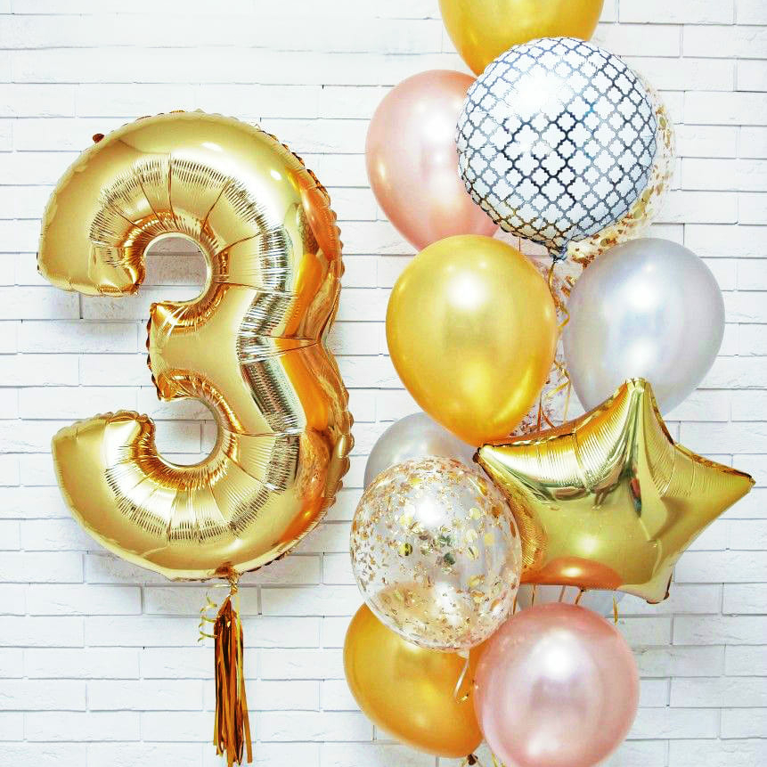 золотой букет шаров на день рождения с цифрой 3