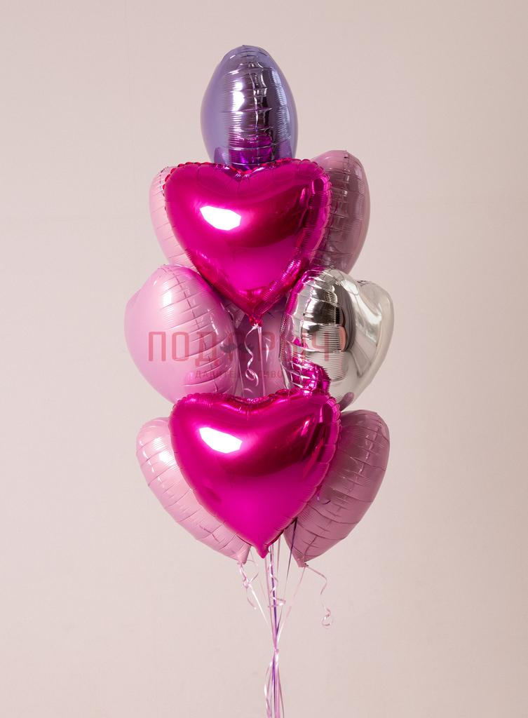 Романтические шары подходят для поздравления девушки, парня или второй половины. Фото с шарами хорошо смотрятся в интерьере квартиры, на фотосессиях и праздничных ужинах. Композиции с сердцами подчёркивают важность момента и делают подарок более эмоциональным.  Шары на 14 февраля популярны для сюрпризов с доставкой на дом. Их выбирают для признаний в любви, годовщин и романтических свиданий. На фотографиях воздушные шары добавляют объёма и создают ощущение праздника.