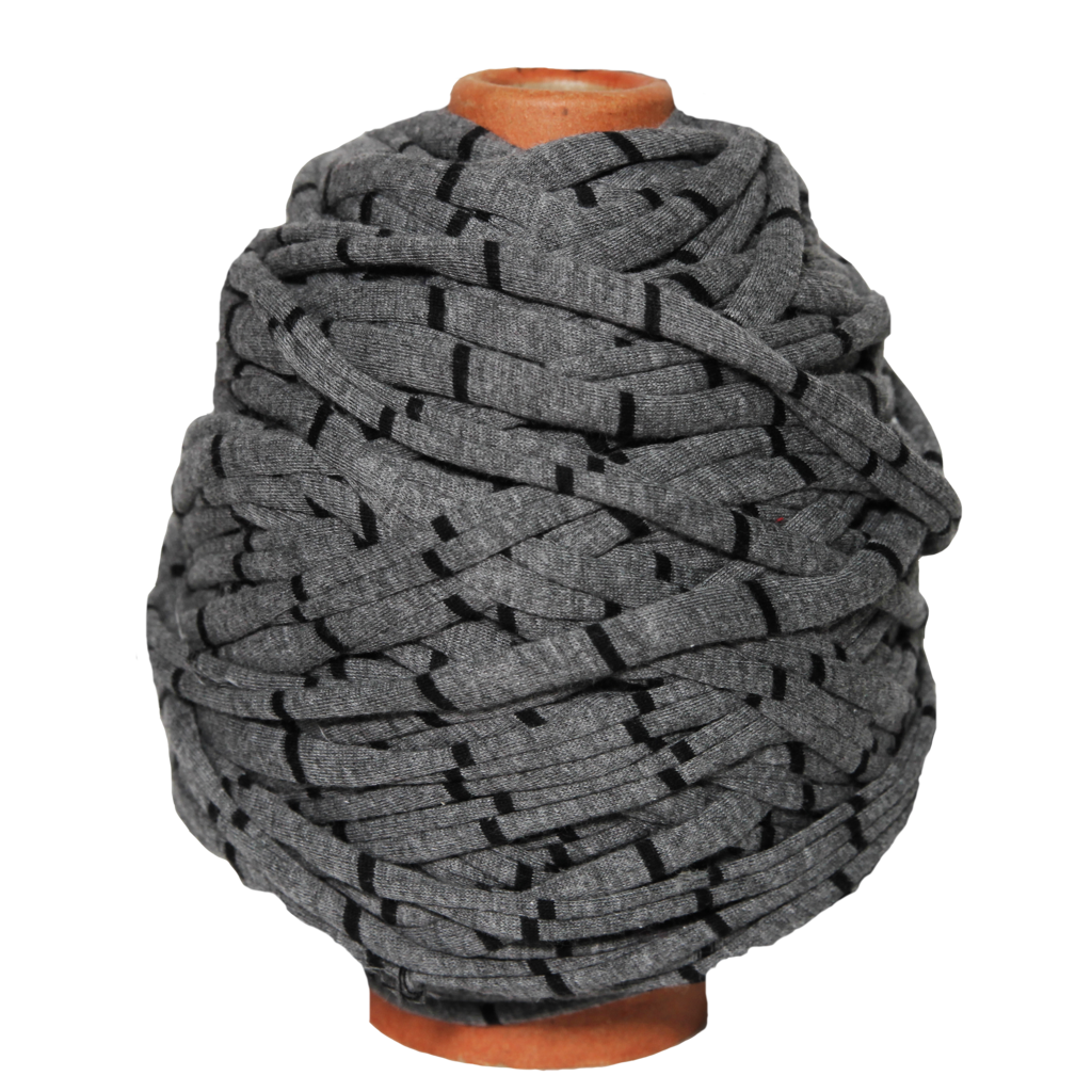 Трикотажная пряжа вторичного производства, 500 гр., цвет "Серый в чёрную полоску"