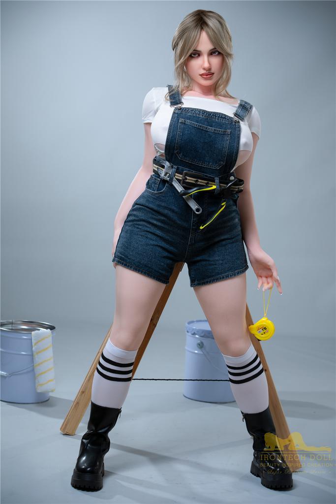 Реалистичная силиконовая / ТПЕ секс кукла  irontech doll 160 см - Luna