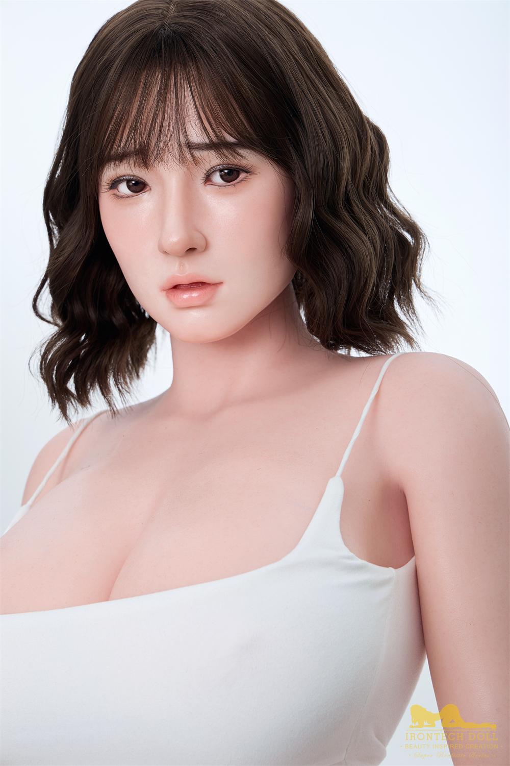 Реалистичная силиконовая / ТПЕ секс кукла  irontech doll 162 см - Inga
