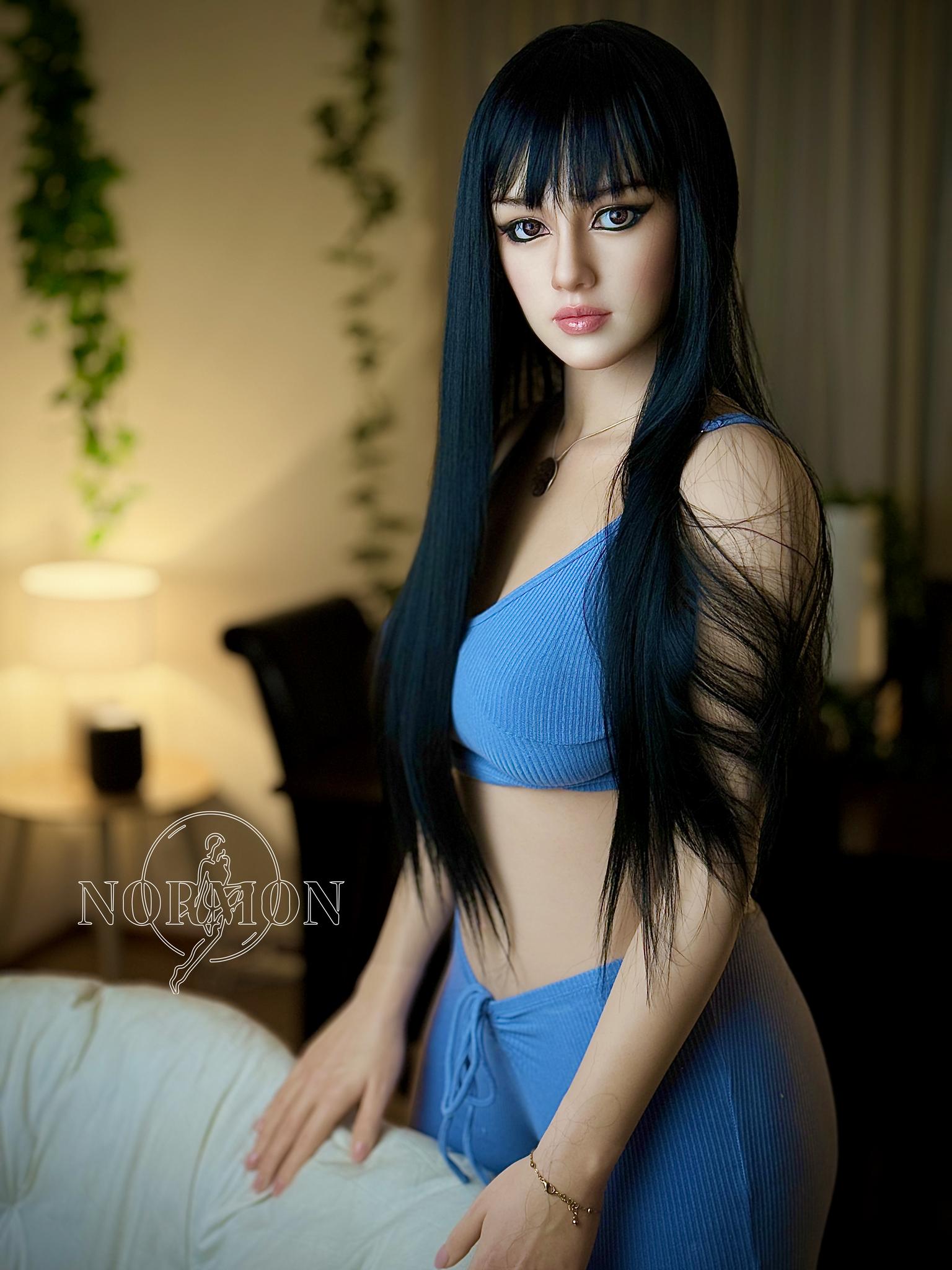 Реалистичная силиконовая / ТПЕ секс кукла  Normon doll 170 см - SUKI