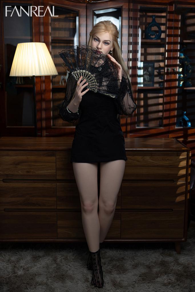 Реалистичная силиконовая секс кукла Fanreal doll 168 см - Vanessa