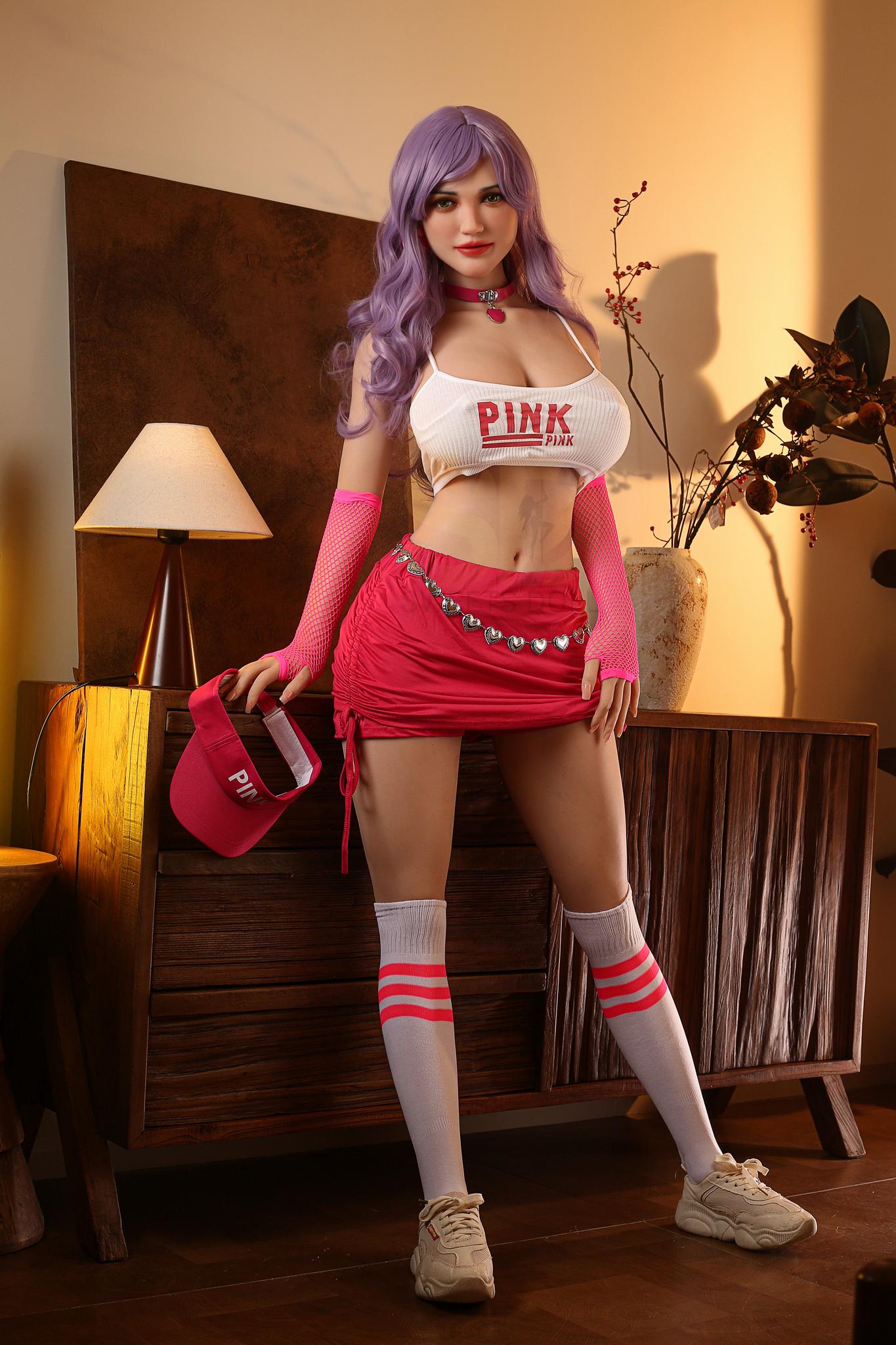 Реалистичная силиконовая секс кукла Sweet doll 165 см - Milla