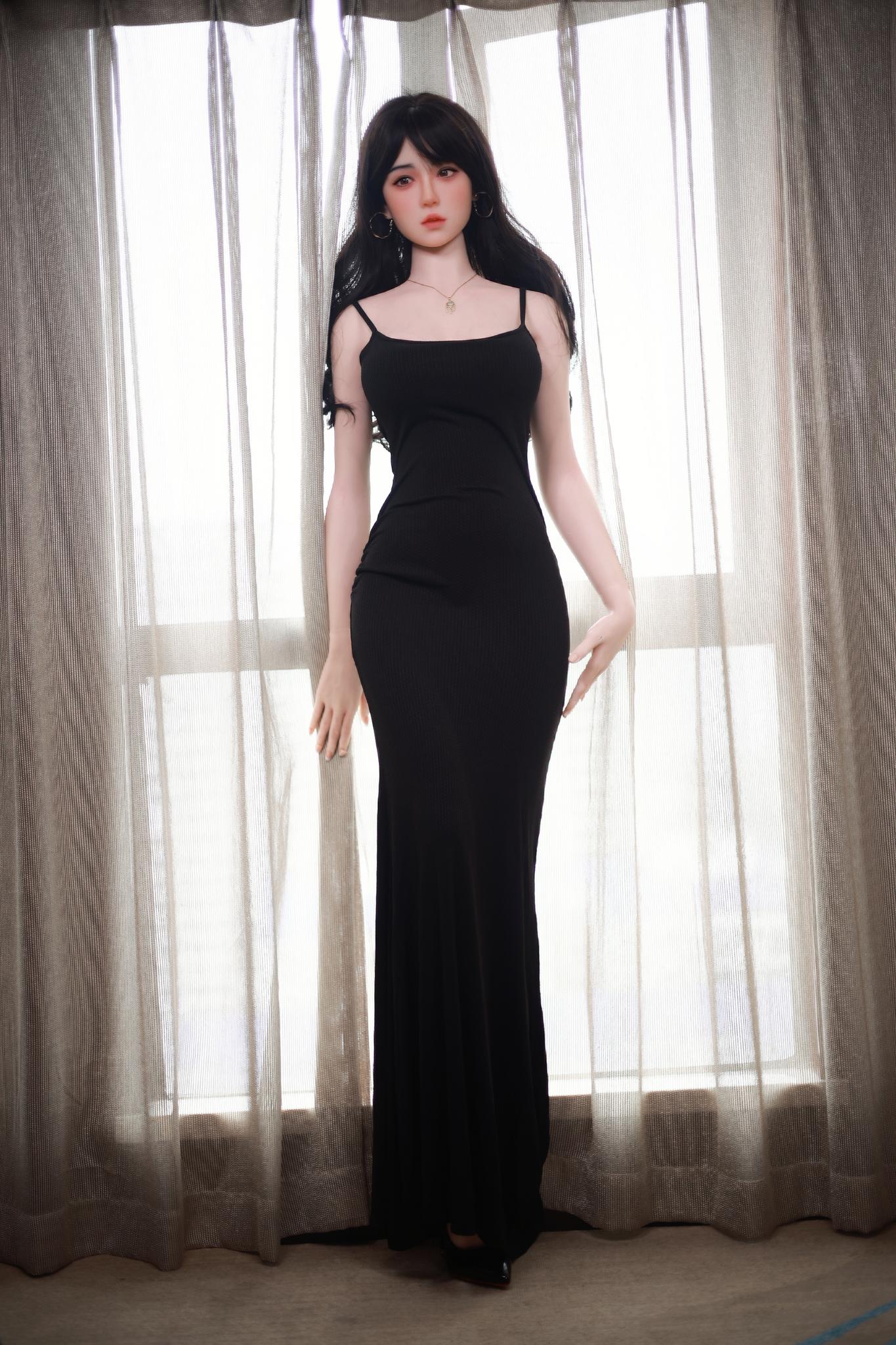 Реалистичная силиконовая секс кукла Sweet doll 166 см - Sunny