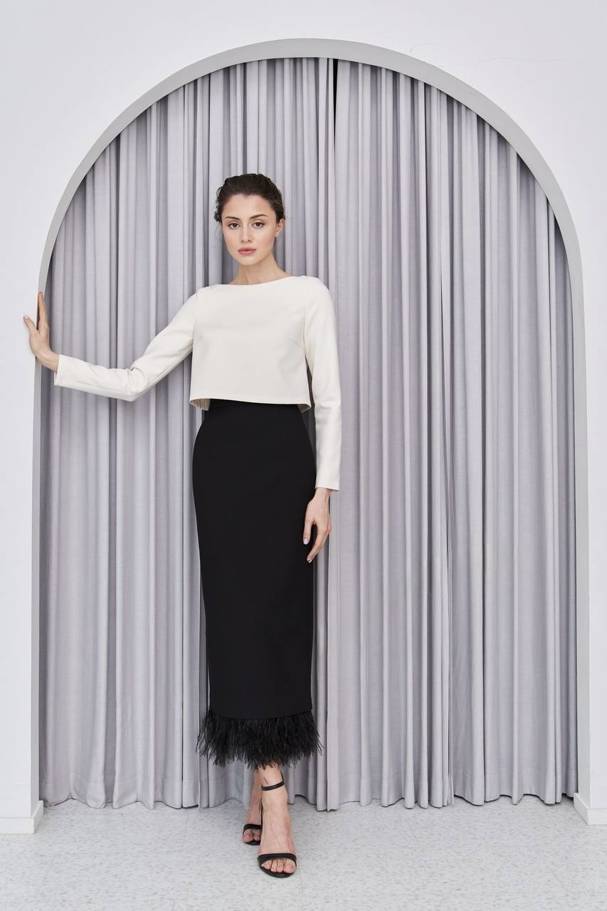 Классическая прямая юбка-миди Simona с перьями