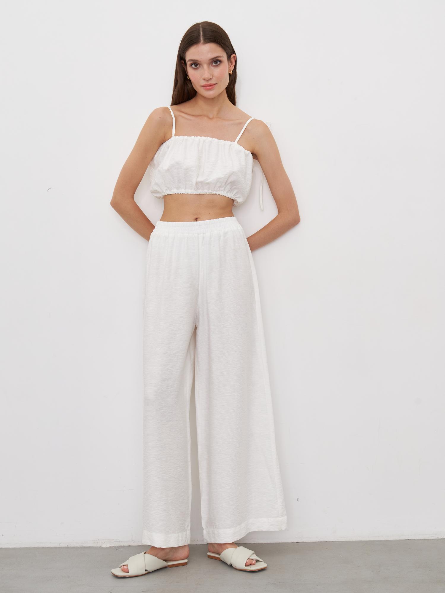 Свободные брюки на резинке