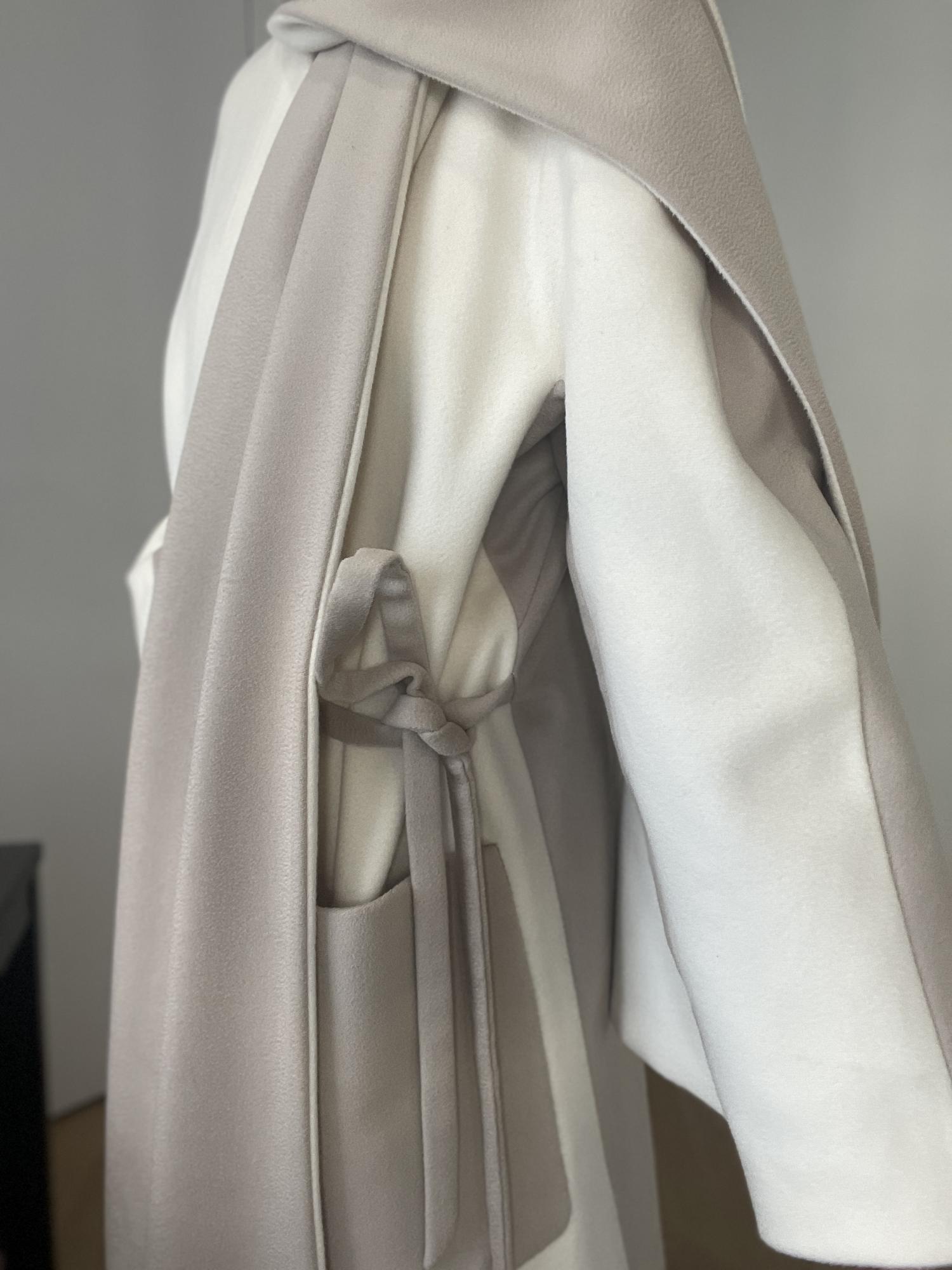 Пальто из кашемира сливочное "Two sides"