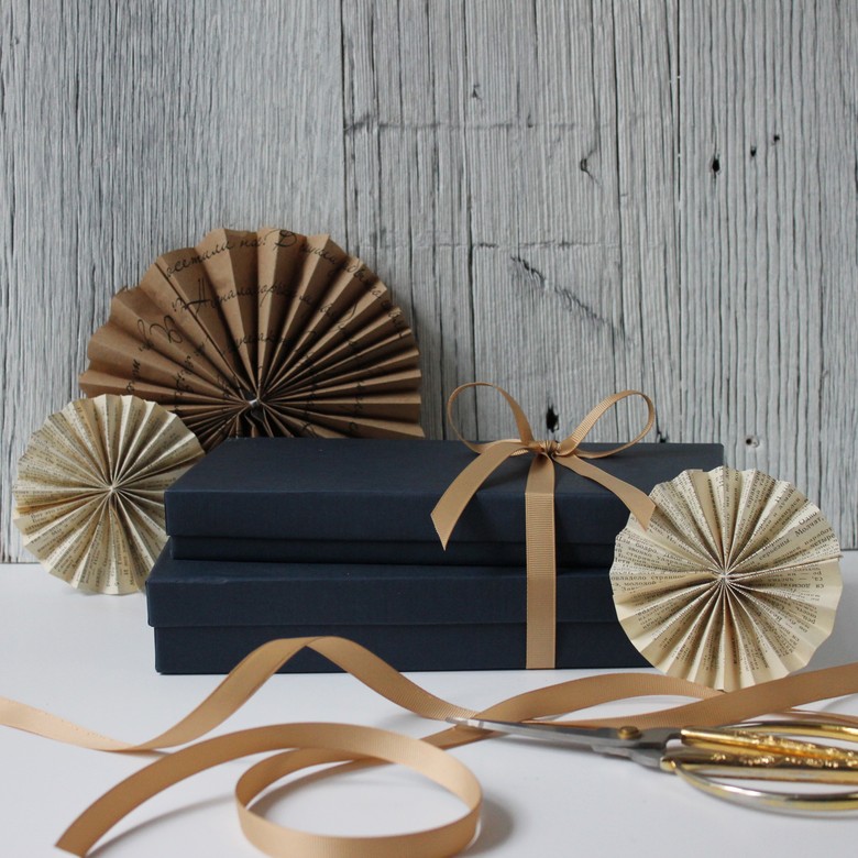 Коробка перчаточная, однотонная