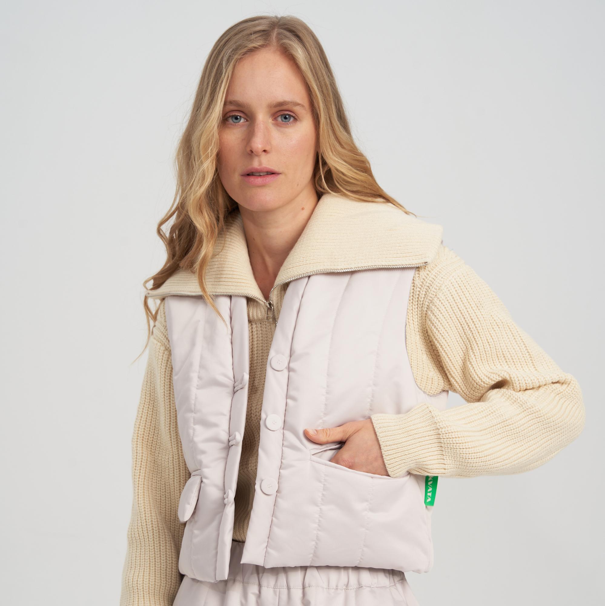 Стеганый жилет "Белый песок"