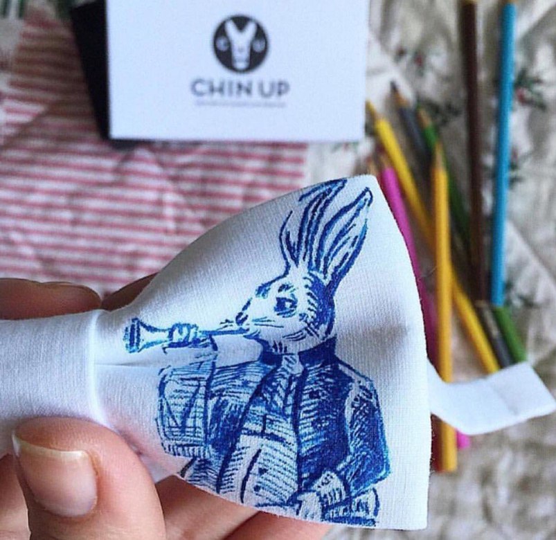 Сказочный кролик. Синий