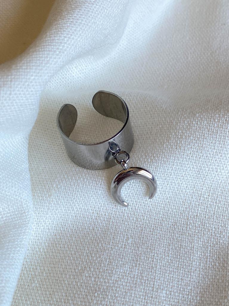 Кольцо с лунницей