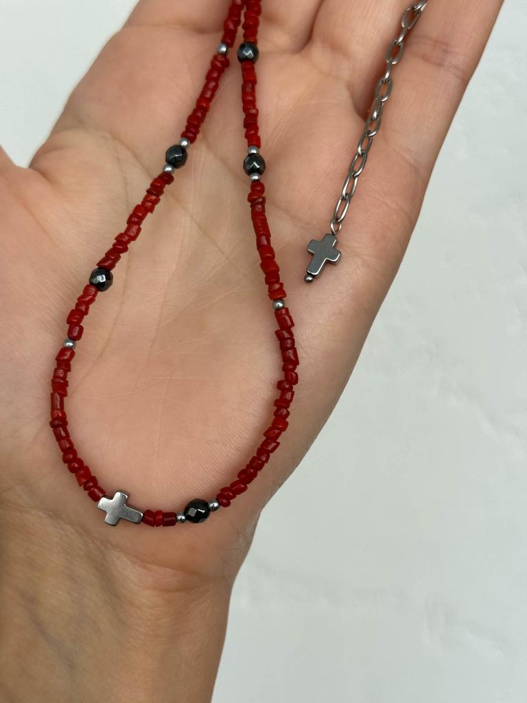 Чокер из коралла