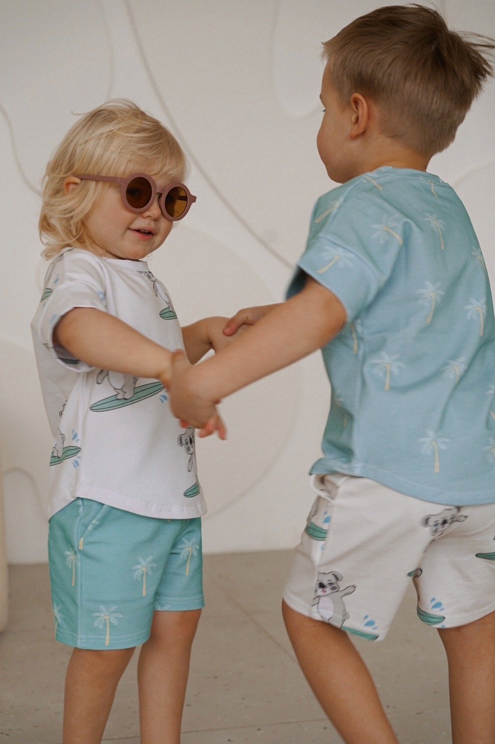 Шорты-бермуды из футера "Пальмы"