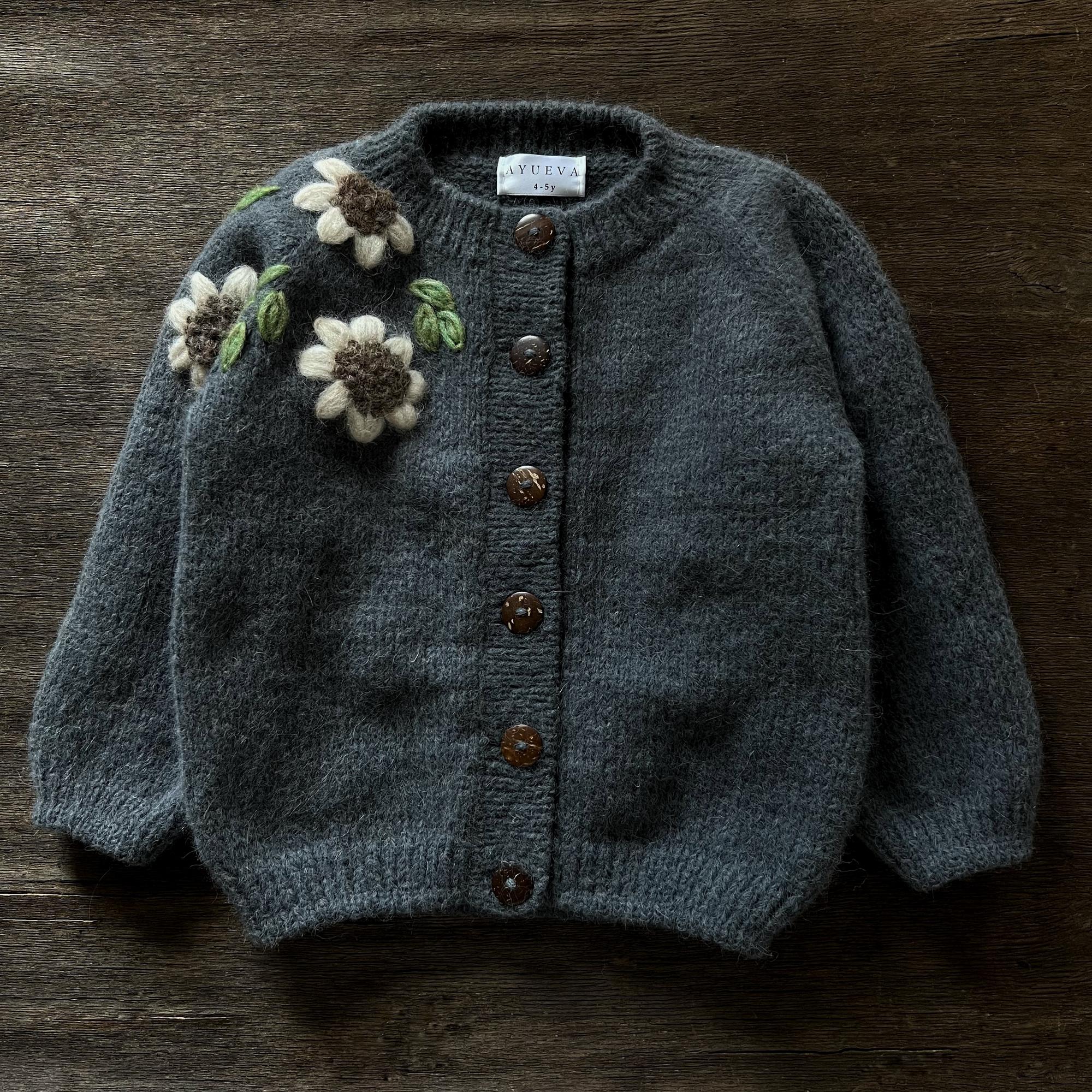 Кардиган с цветами 4-5л