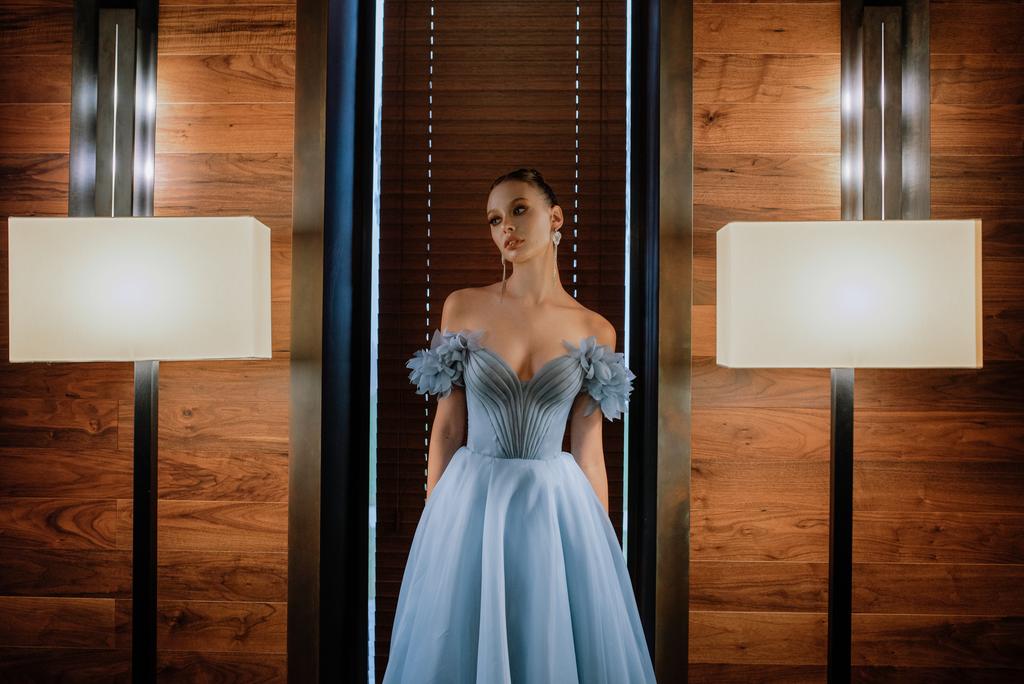 Вечернее платье MANULA (МАНУЛА)  длинное в органзе голубое с цветами