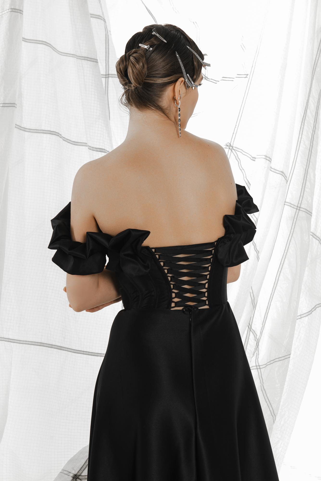 Вечернее платье ERACLEA  в длине миди цвет черный