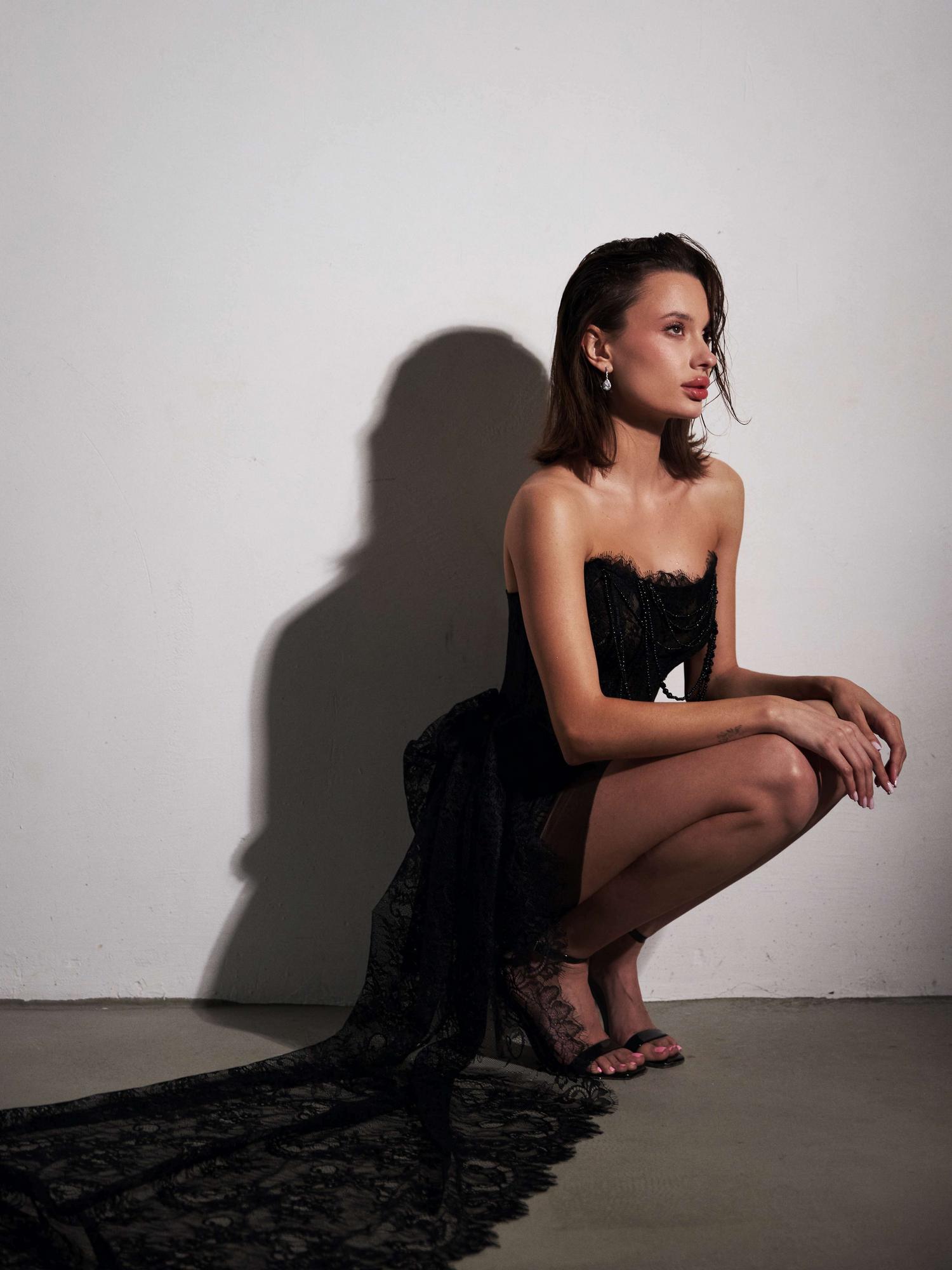 Комплект GIA  корсет + юбка кружево mini в черном